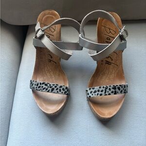 Woman’s wedge